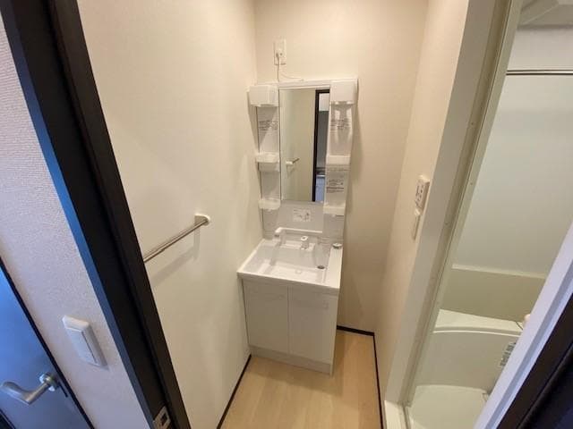 Room image 10