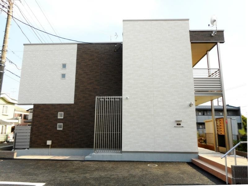 Main exterior of MIRANDA Sunshine MI