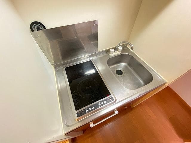 Room image 13