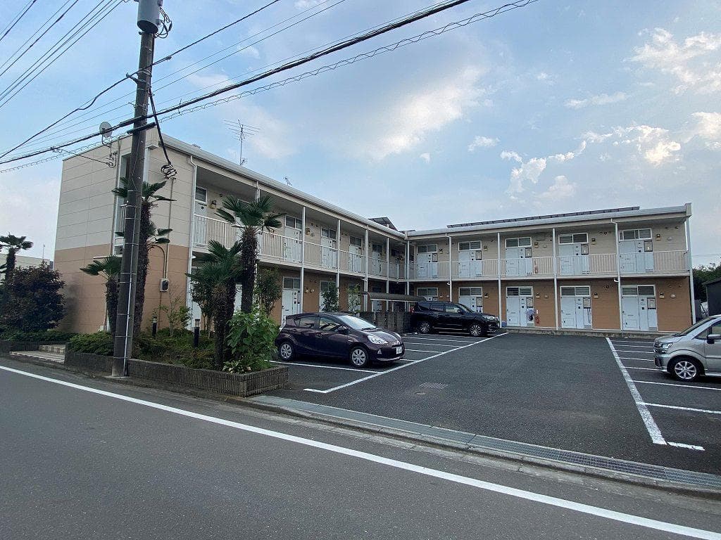 Main exterior of leopalace Eminence