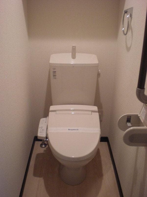 Room image 9