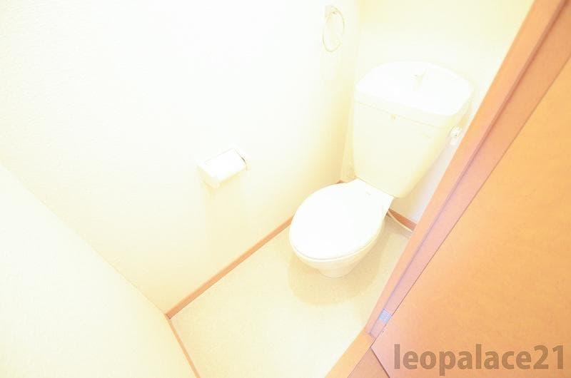Room image 13