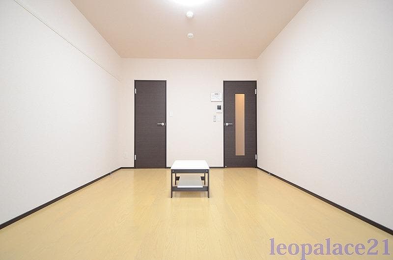 Preview interior of LEONEXT Delight III