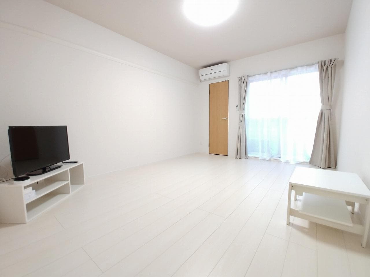 Preview interior of CLEINO Konishi House