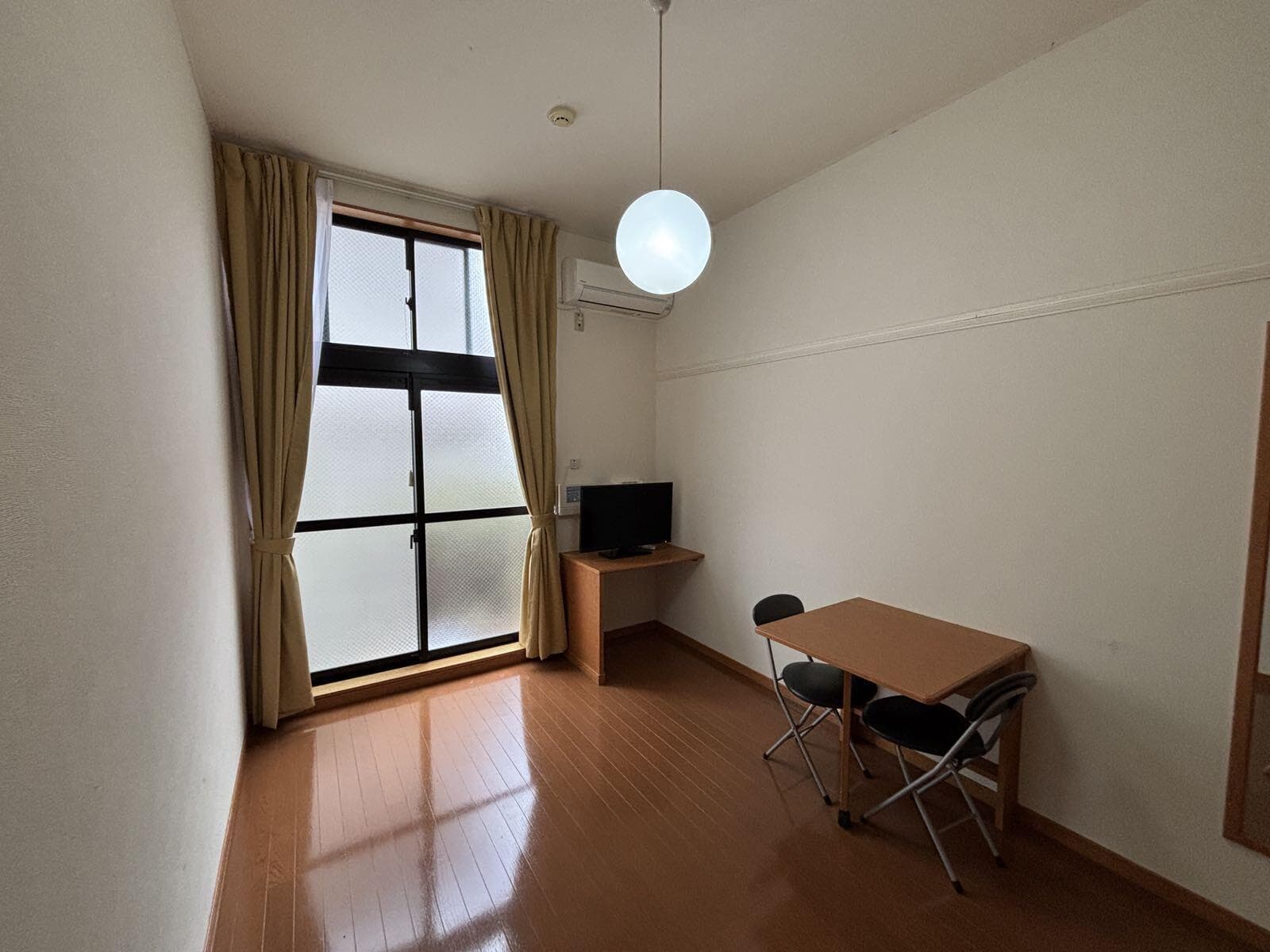 Preview interior of leopalace Nishi Okamoto