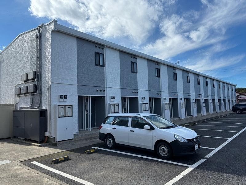 Main exterior of leopalace Confare Kamisu I