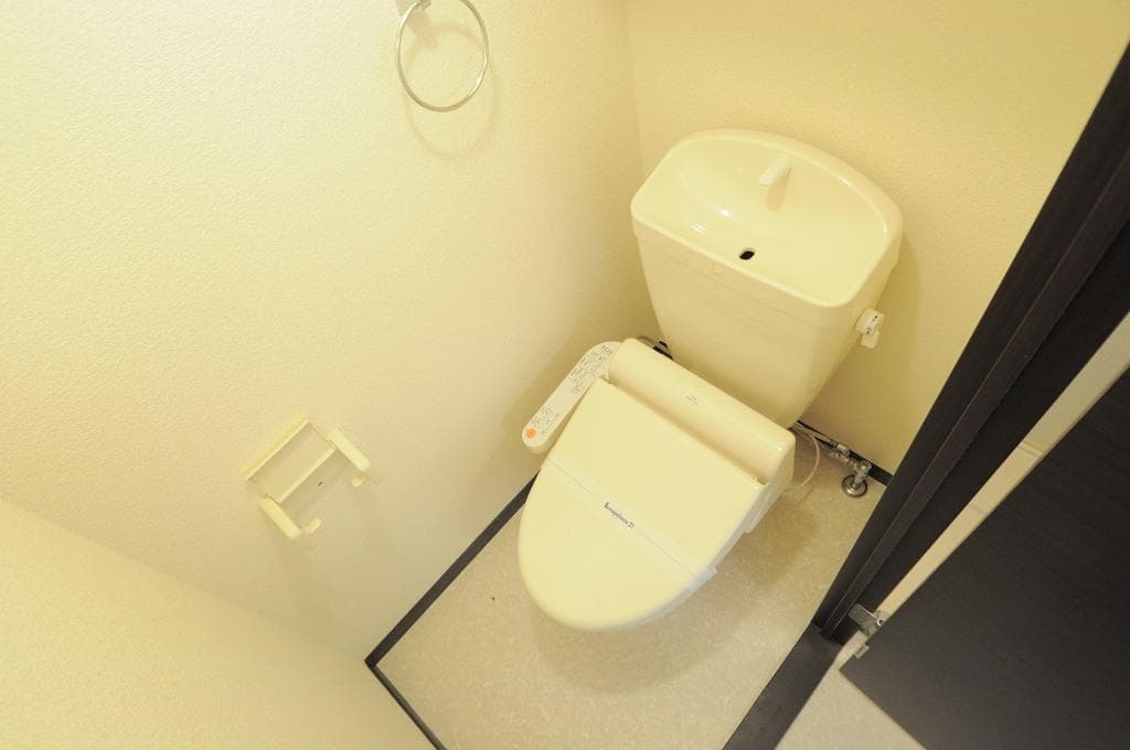 Room image 9