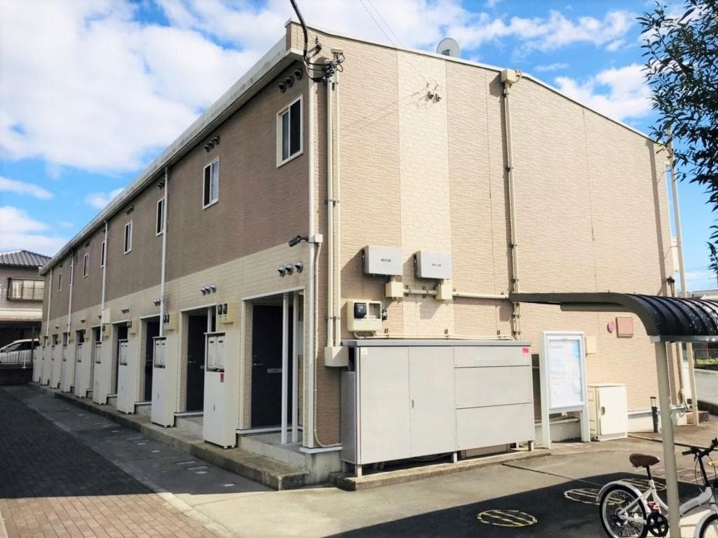 Main exterior of leopalace Sakuragawa