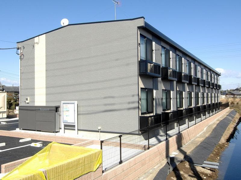 Main exterior of leopalace Eclair
