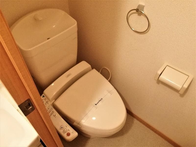 Room image 11