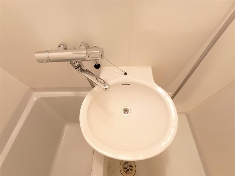 Room image 11