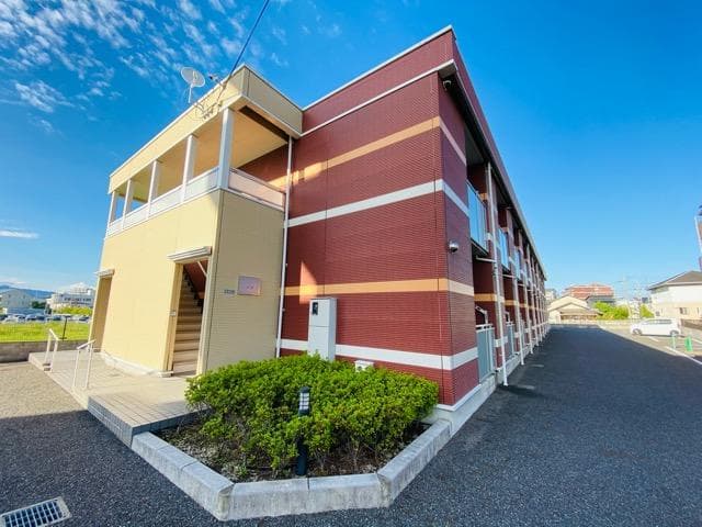 Main exterior of LEONEXT Tamamizu