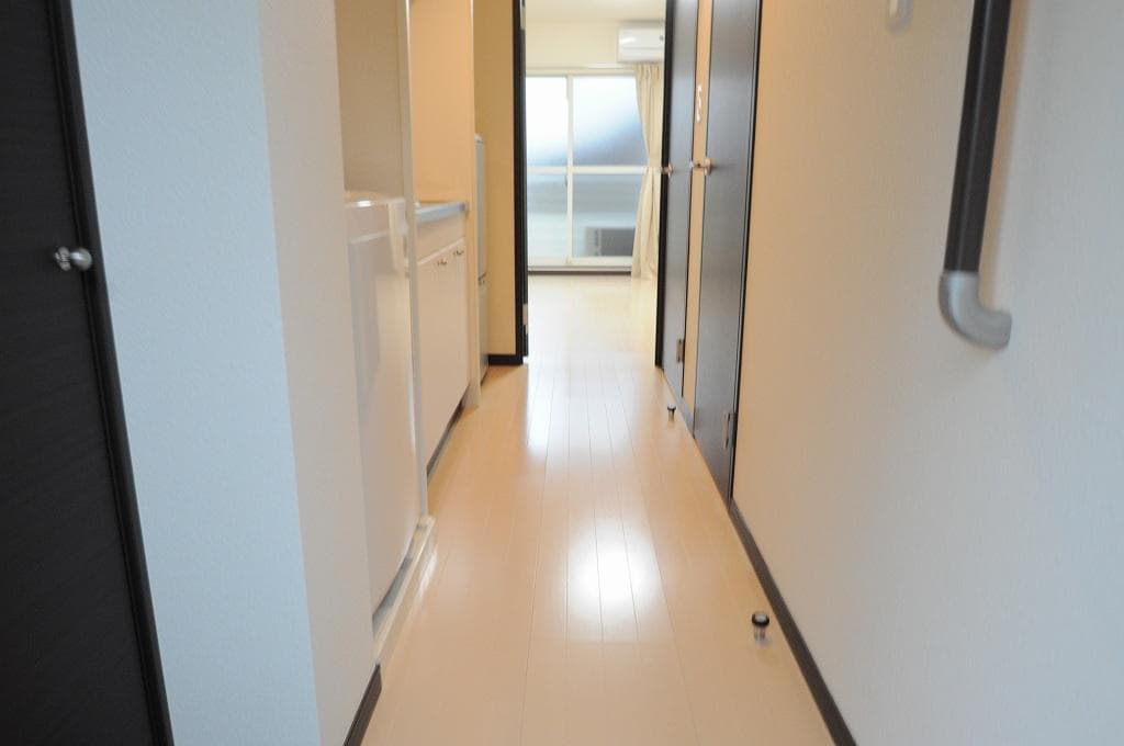 Room image 12