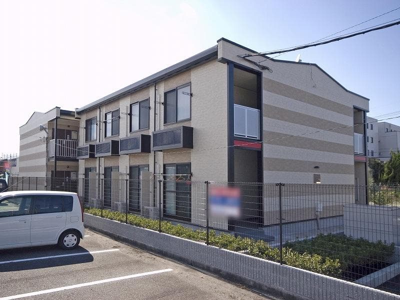 Main exterior of leopalace Happu