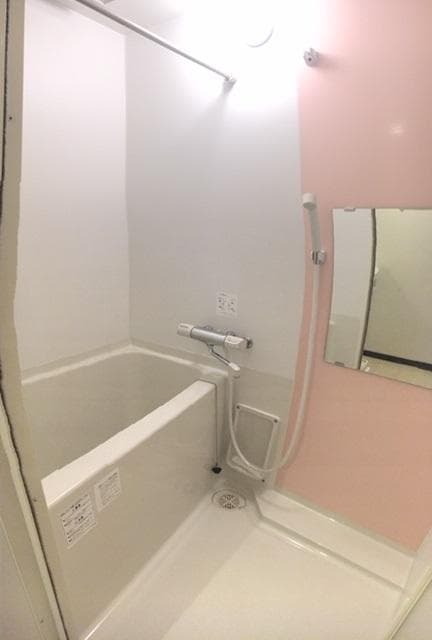 Room image 12