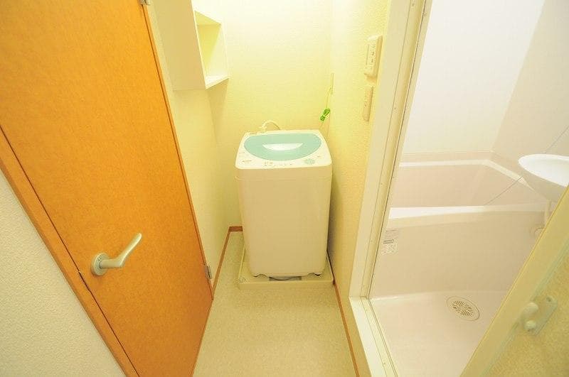 Room image 11