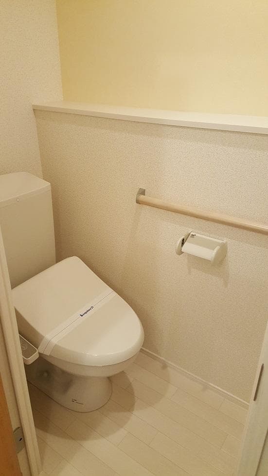 Room image 11