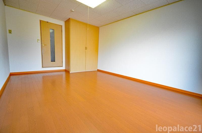 Room image 15