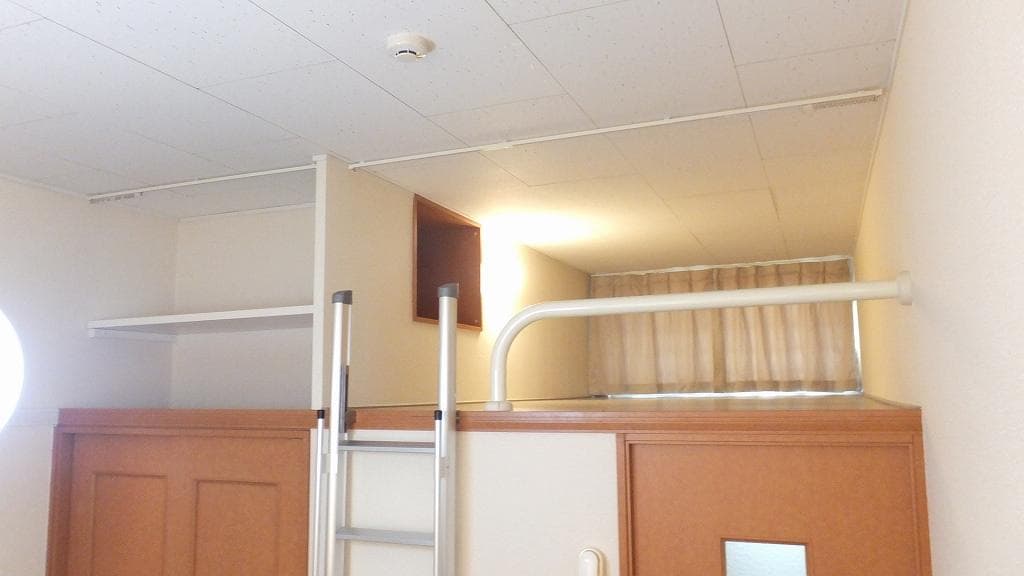 Room image 10