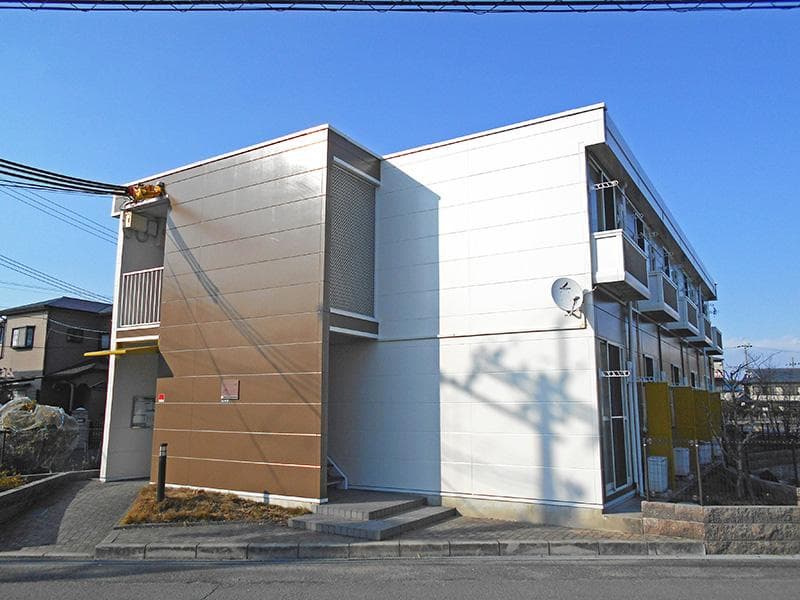 Main exterior of leopalace Flora