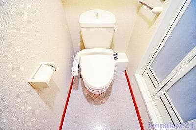 Room image 15