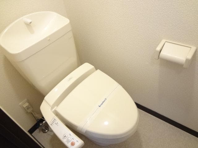 Room image 16