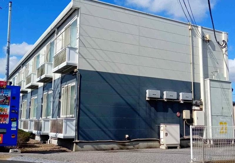 Main exterior of leopalace Midori II