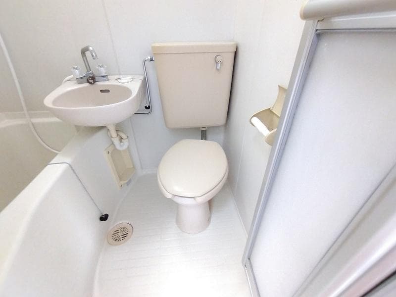Room image 8
