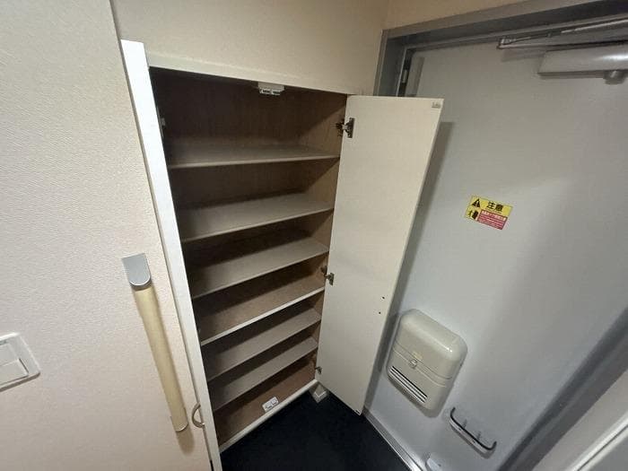 Room image 13