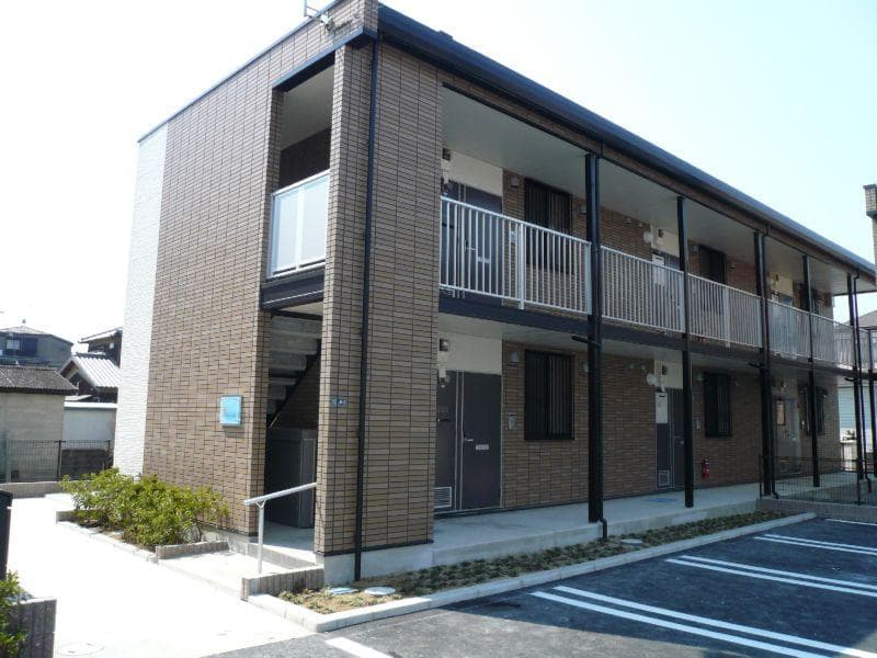 Main exterior of LEONEXT OHANA