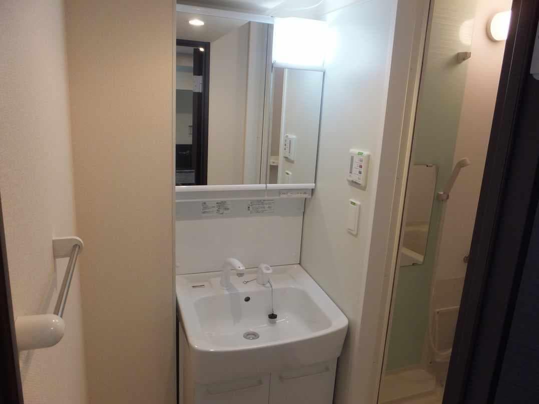 Room image 10