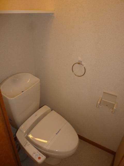 Room image 13
