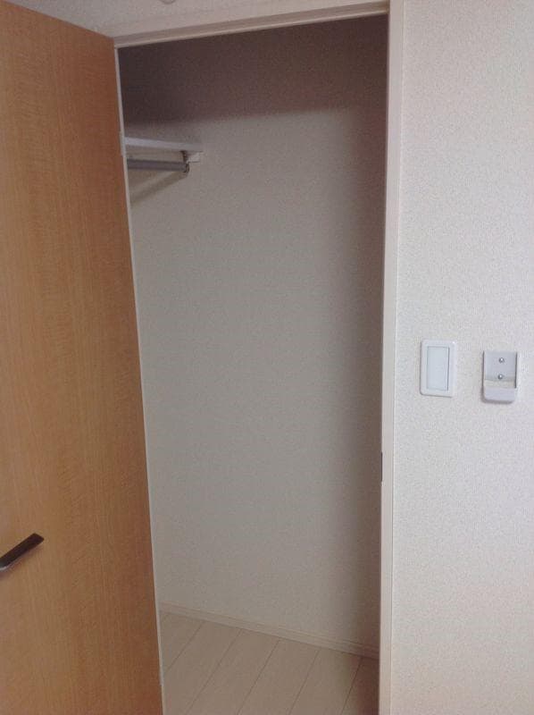 Room image 14