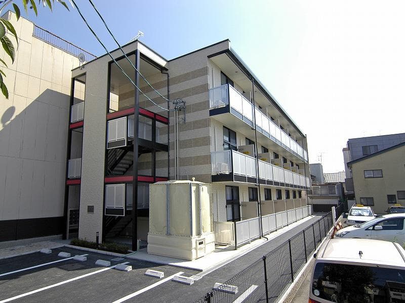 Main exterior of leopalace Darumaya