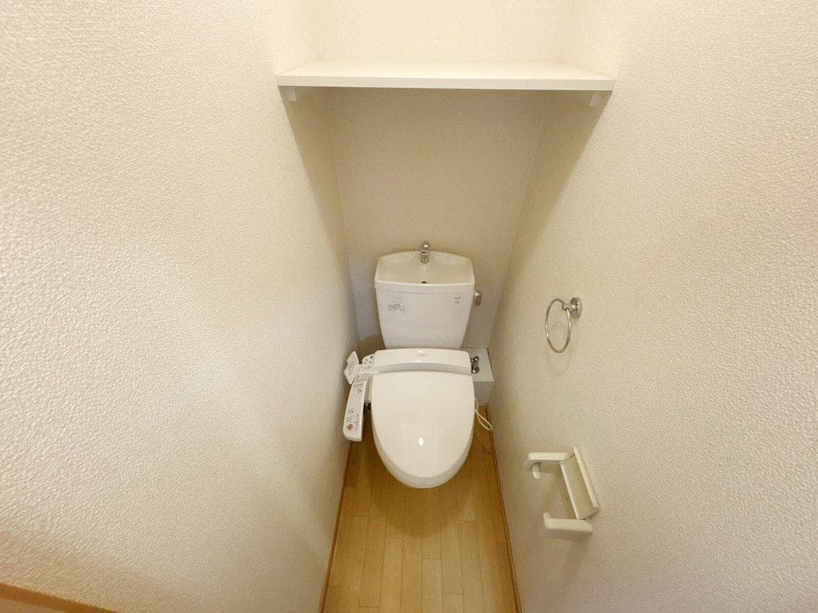 Room image 9