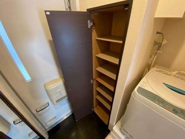 Room image 15