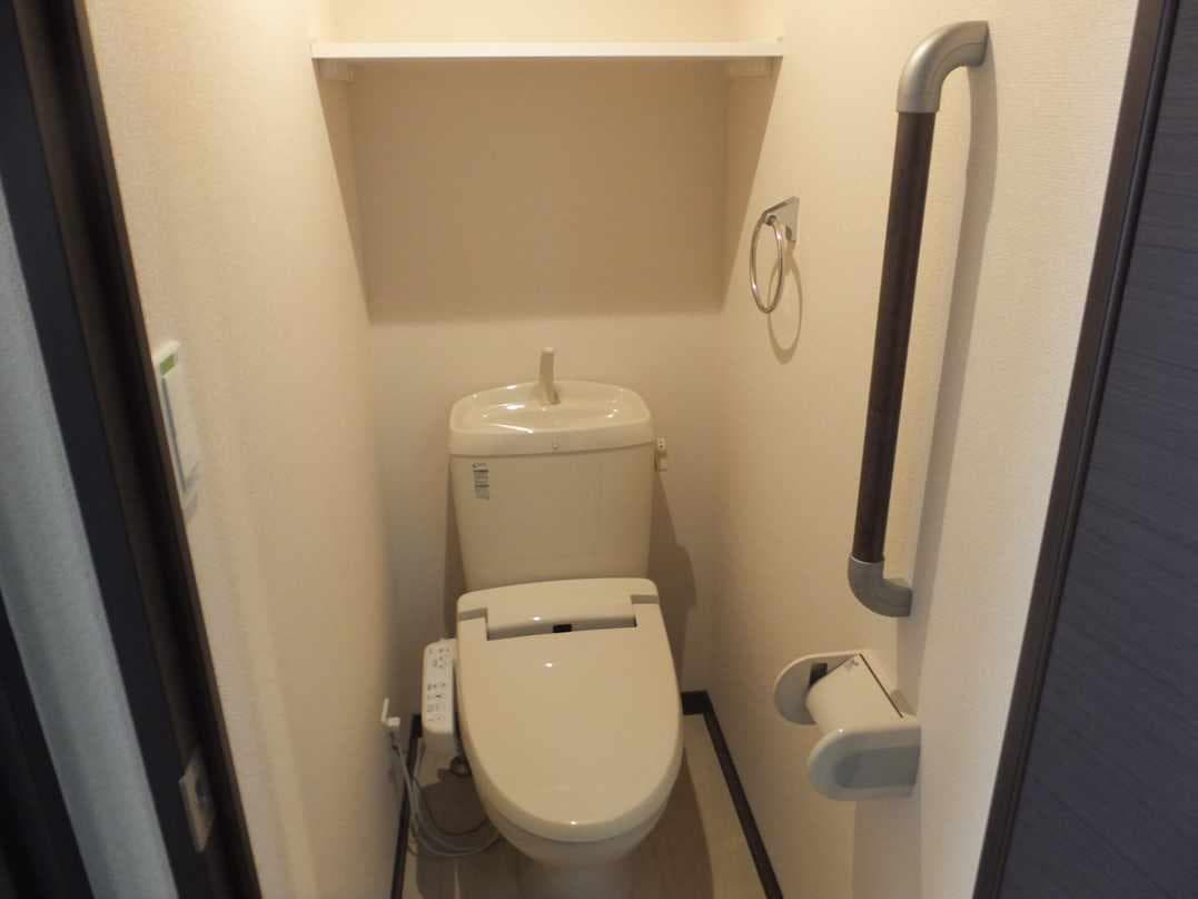 Room image 9
