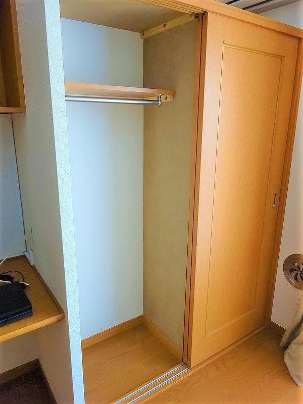 Room image 9