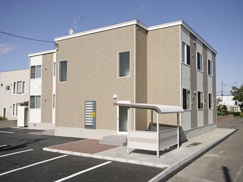 Main exterior of leopalace Elm