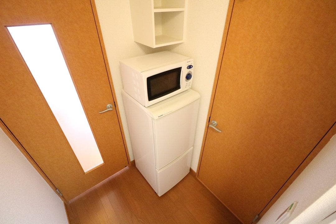 Room image 8