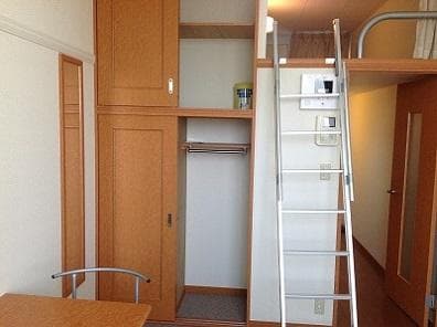 Room image 12
