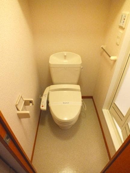 Room image 13