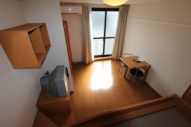 Room image 10