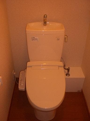 Room image 11
