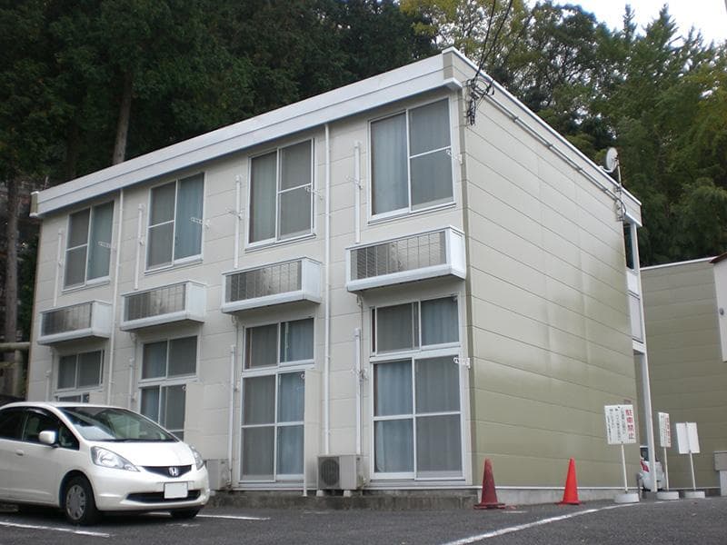 Main exterior of leopalace Yell I