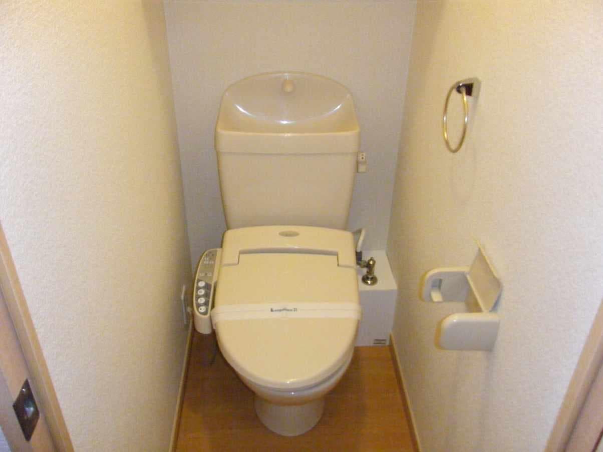 Room image 9