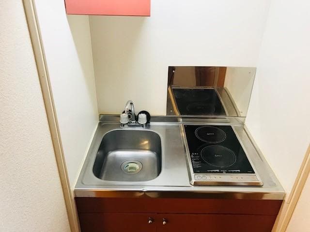 Room image 11