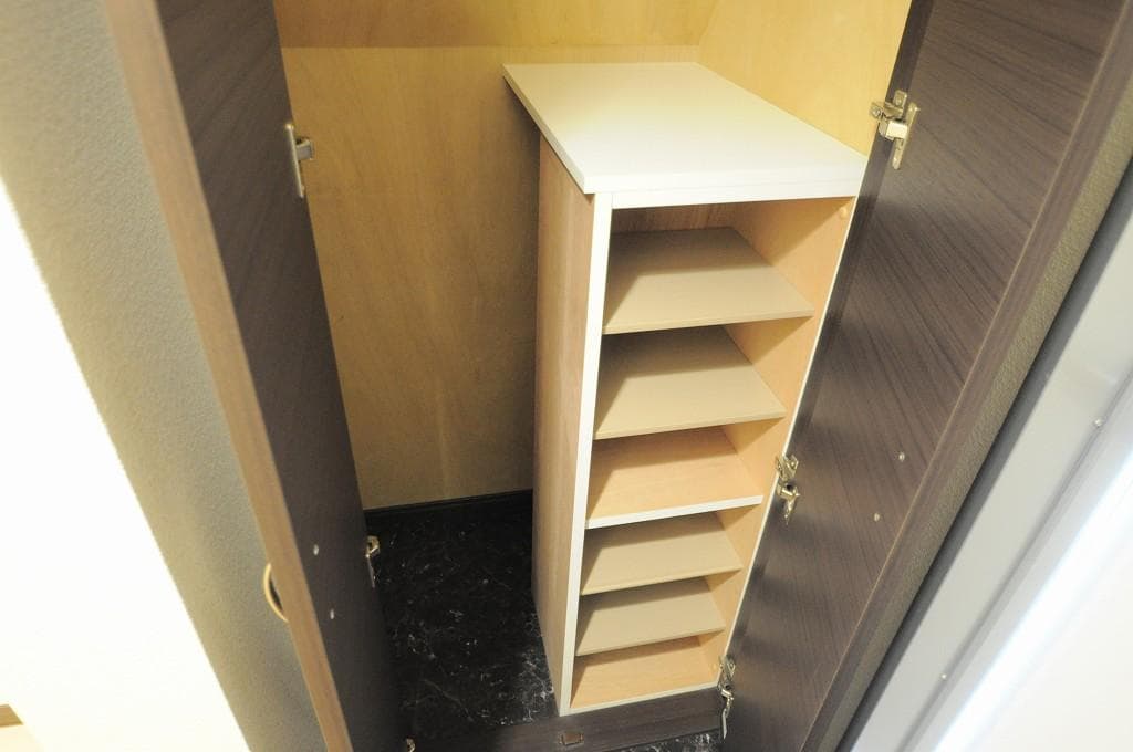 Room image 8