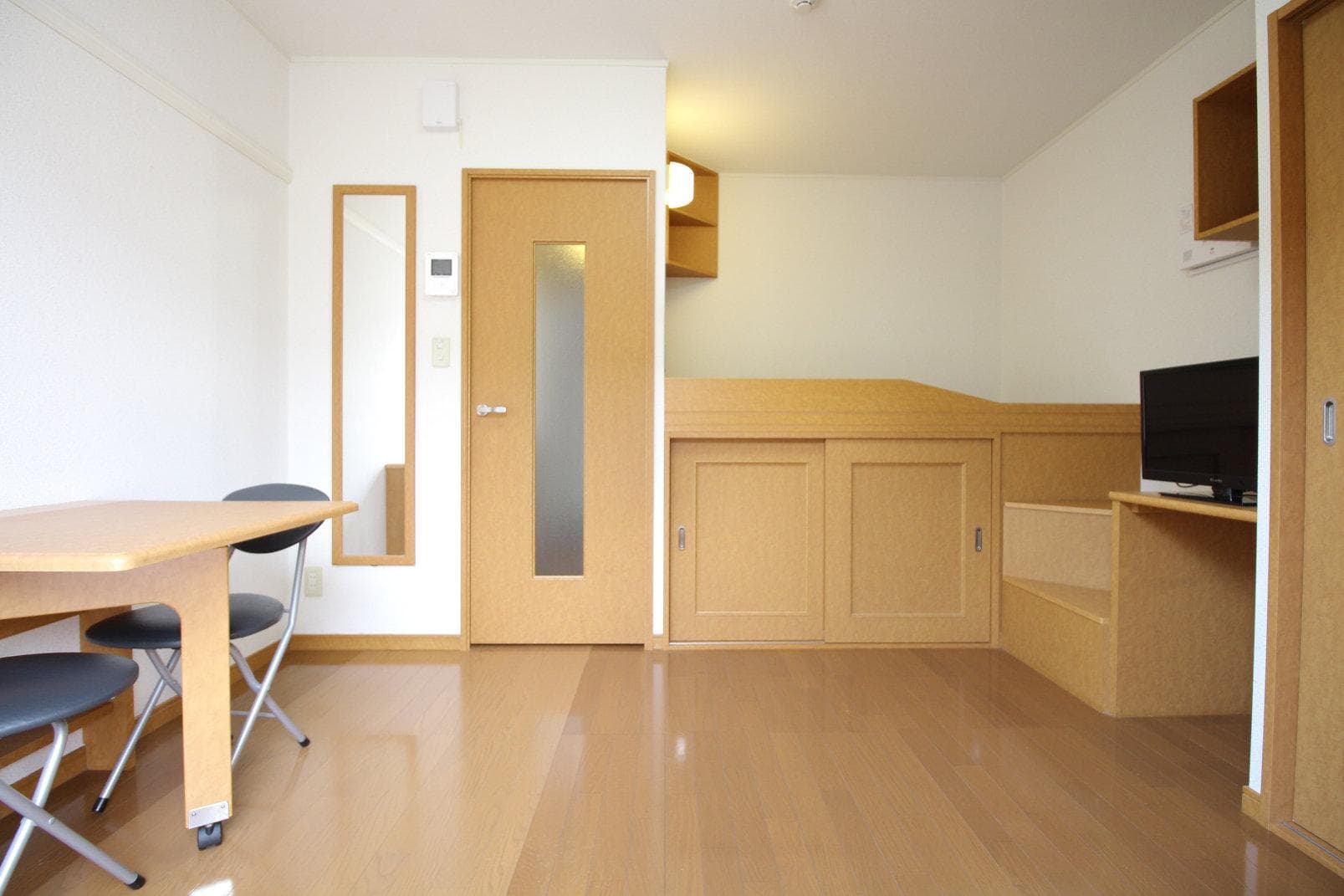 Room image 9