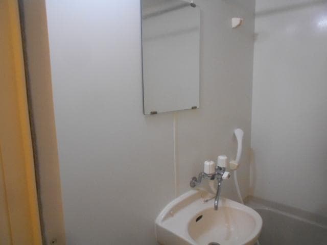Room image 13